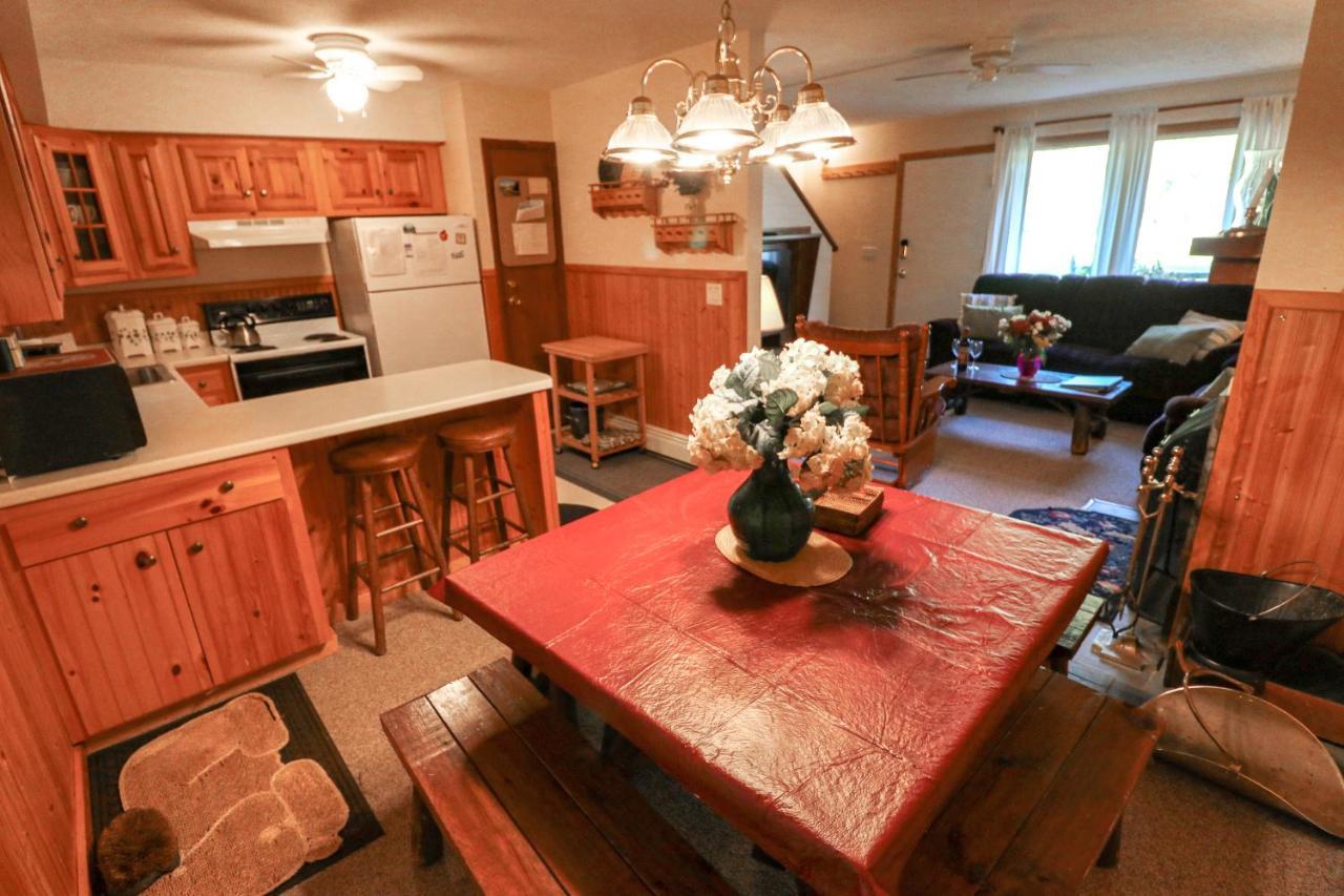Quaint Condo 5 Minutes To The Ski Slopes Valley Park D1 킬링튼 외부 사진
